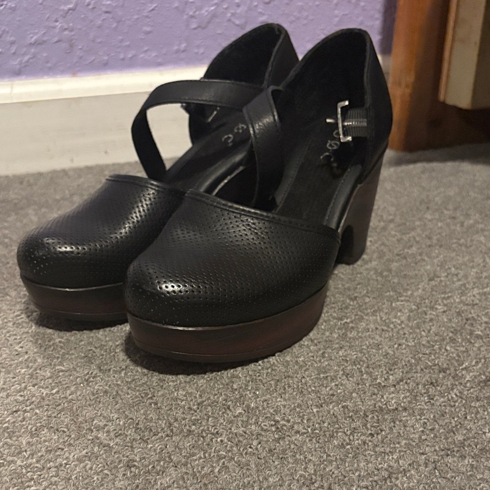 BOC Black Women's Heels with Brown Platform